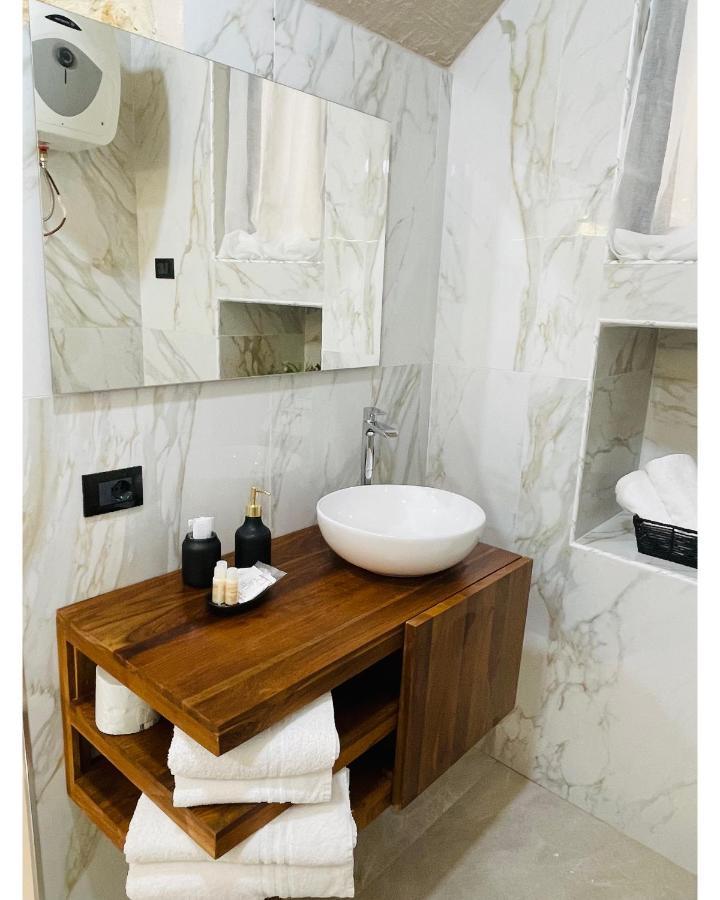 בארי Suite Whiteflower מראה חיצוני תמונה